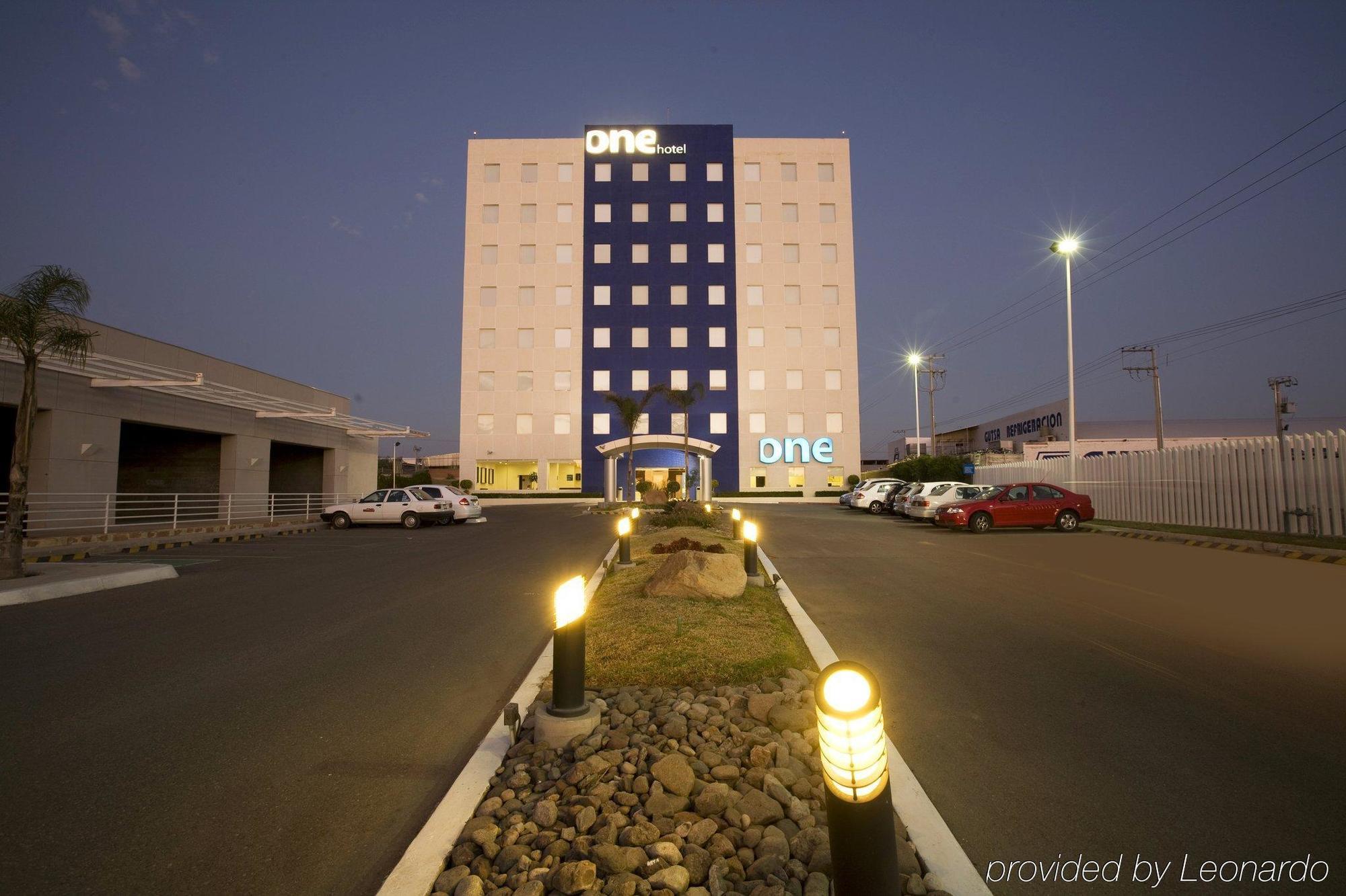 One Aguascalientes Sur Hotel Exterior foto